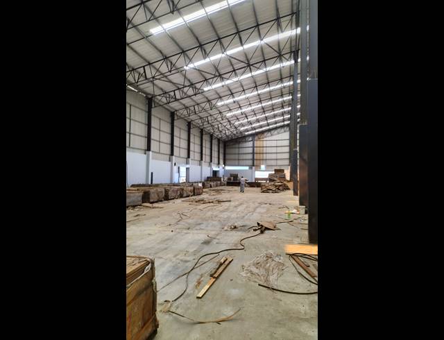 4,000M² WAREHOUSE TO LET IN KWAMASHU